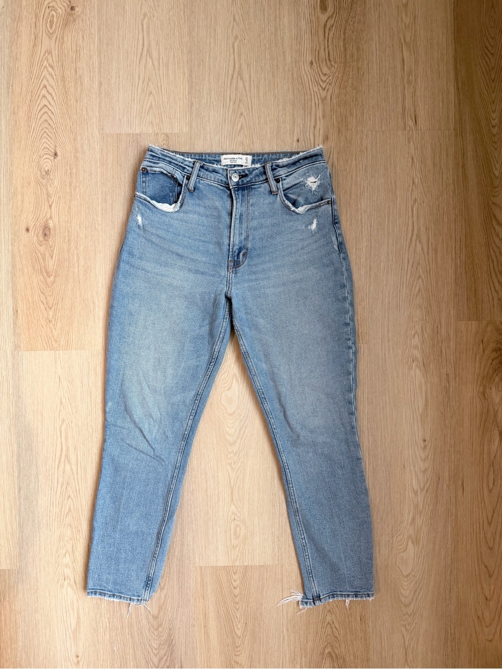 Abercrombie & Fitch Curve Love High-Rise Skinny Light Wash Jeans